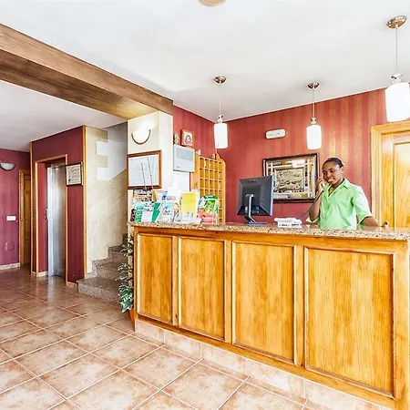 Hotel Al-andalus 3*