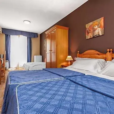 Otel Al-andalus 3*