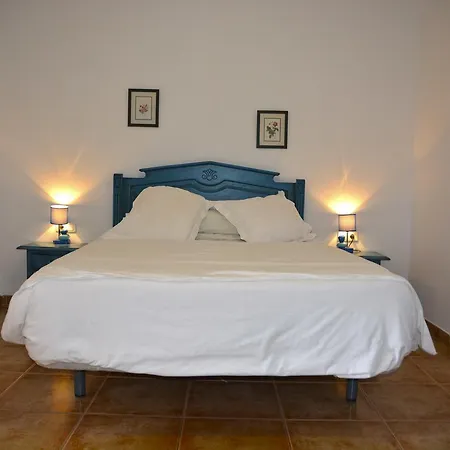 Otel Al-andalus